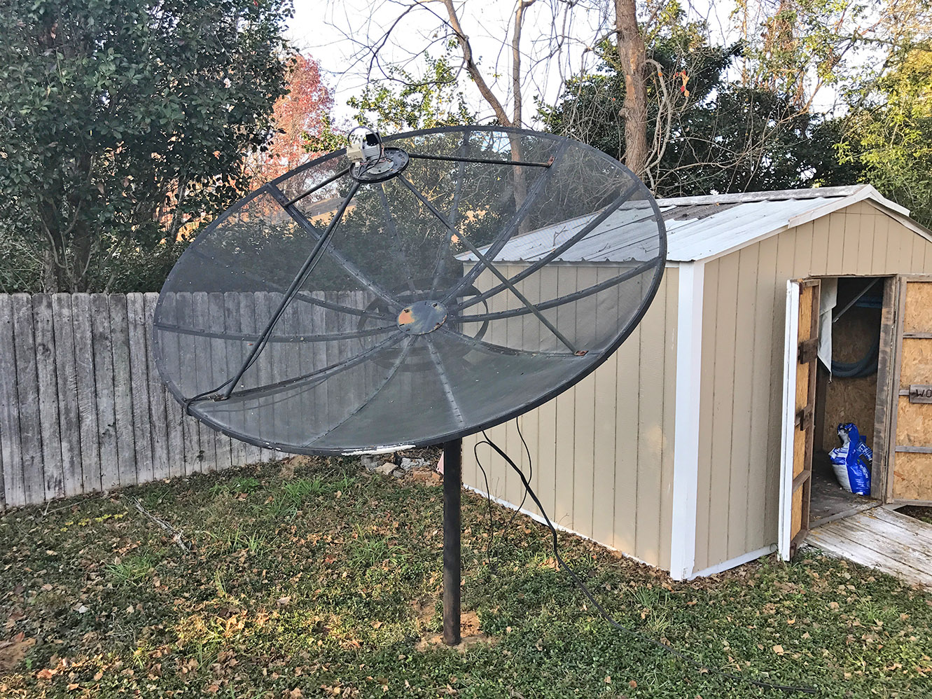 C-Band : Mounting A BUD (7.5′ Satellite Dish)